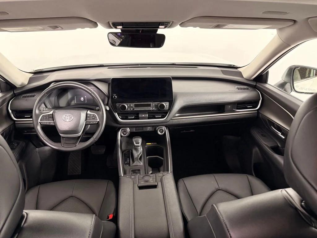 toyota grand highlander 2025 5TDAAAB59SS094136 image toyota grand highlander 2025 5TDAAAB59SS094136 image